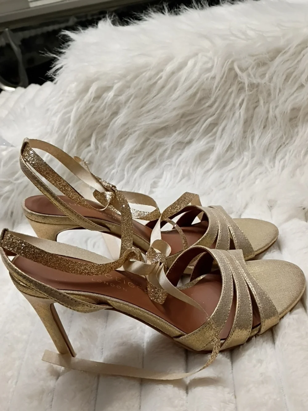 Kurt Geiger London Festive Metallic Gold High Heel Sandals SZ EU 36 W/flaw
